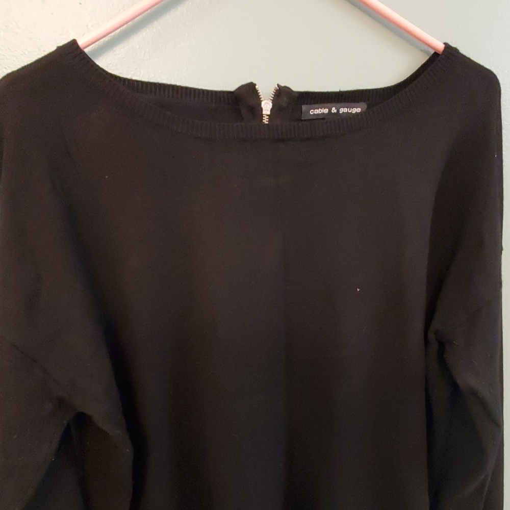 Cable & Gauge Black Sweater - Picture 3 of 4